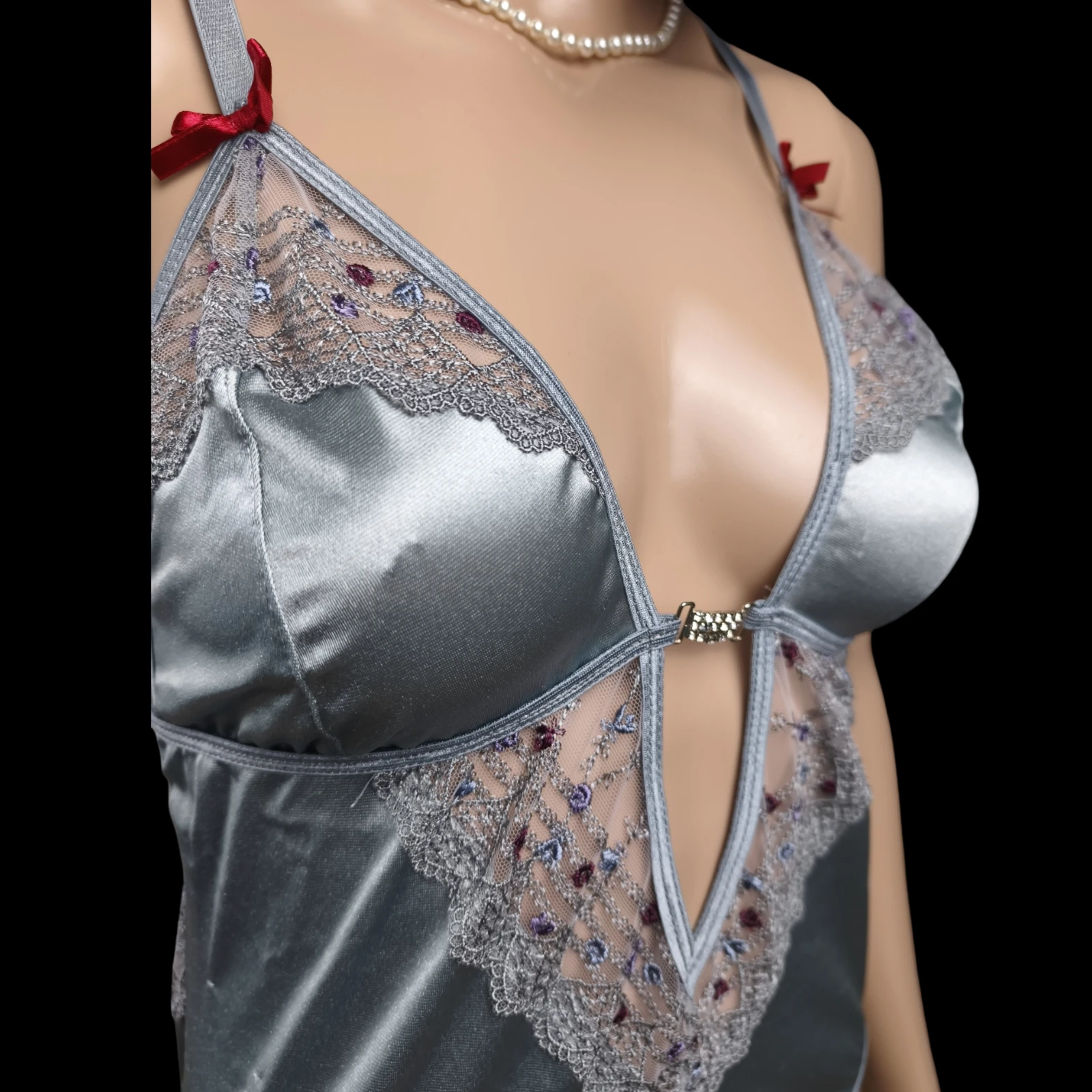Cuerpo satinado con estilo femenino y elegante, marca Casimir – Nuevo / Talla 44/46 – photo 7